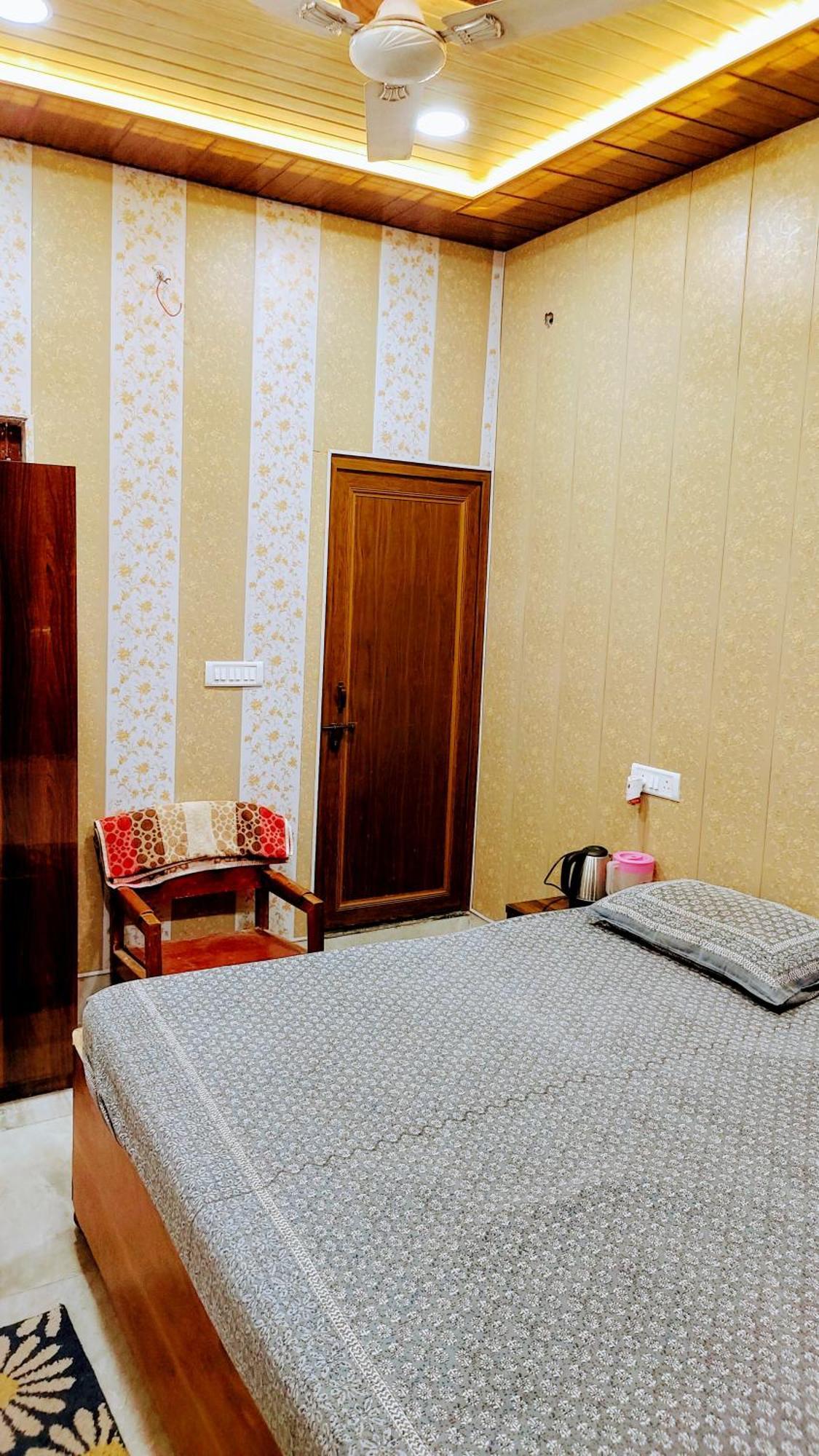 Hotel Raju Homestay Ayodhya 150 Meters From Shree Ram Janmbhoomi Temple 200 Meters From Ayodhya Dham Railway Station Exteriér fotografie