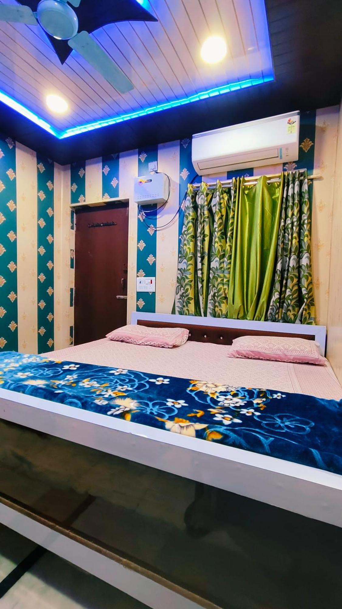 Hotel Raju Homestay Ayodhya 150 Meters From Shree Ram Janmbhoomi Temple 200 Meters From Ayodhya Dham Railway Station Exteriér fotografie